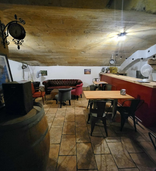 La cave de l'Auberge Espagnole