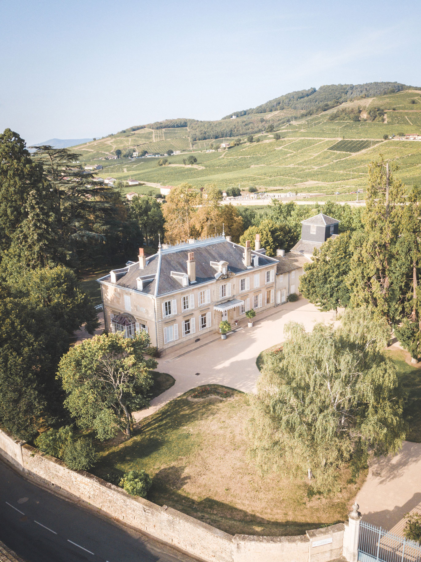 Vue aérienne du château des Ravatys - Crédit photo : Château des Ravatys
