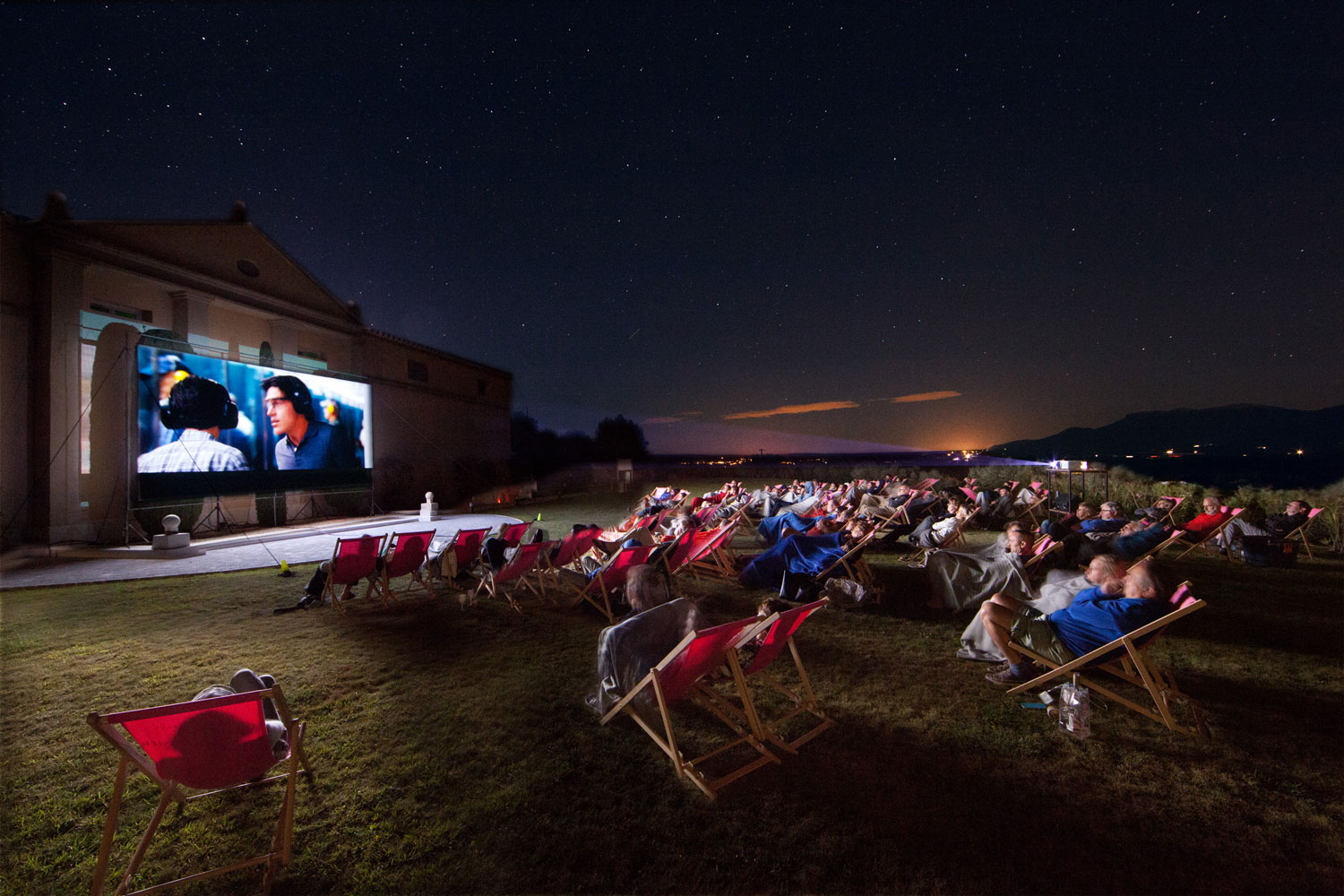 Les soirées cinéma en plein air du Château Gassier en été - Crédit photo : Château Gassier