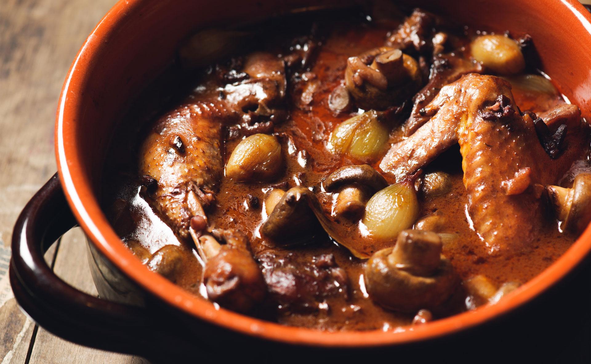 Coq au vin rouge