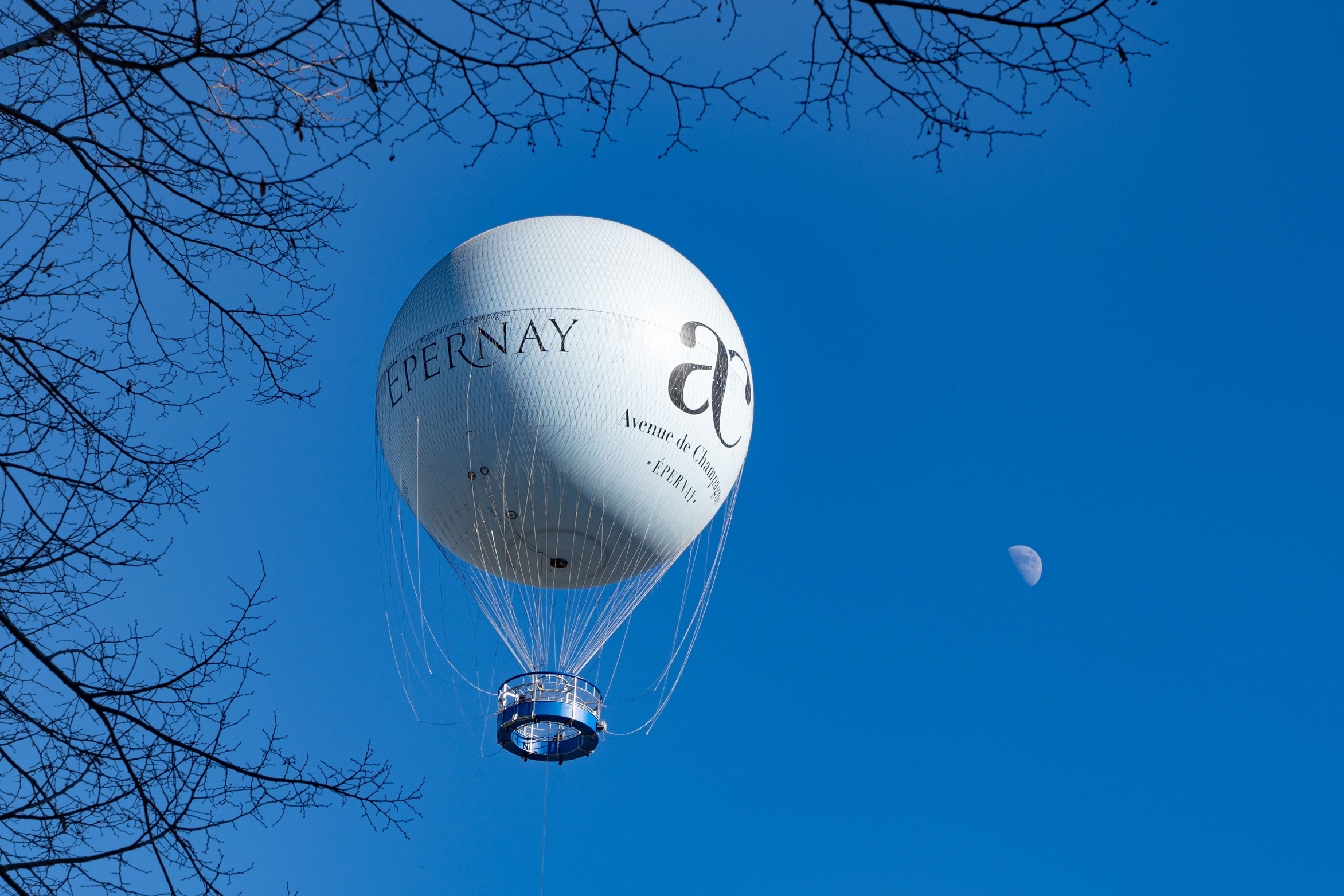 Le ballon captif d’Epernay pour admirer ville et vignes d’en haut - @ Ville d’Epernay