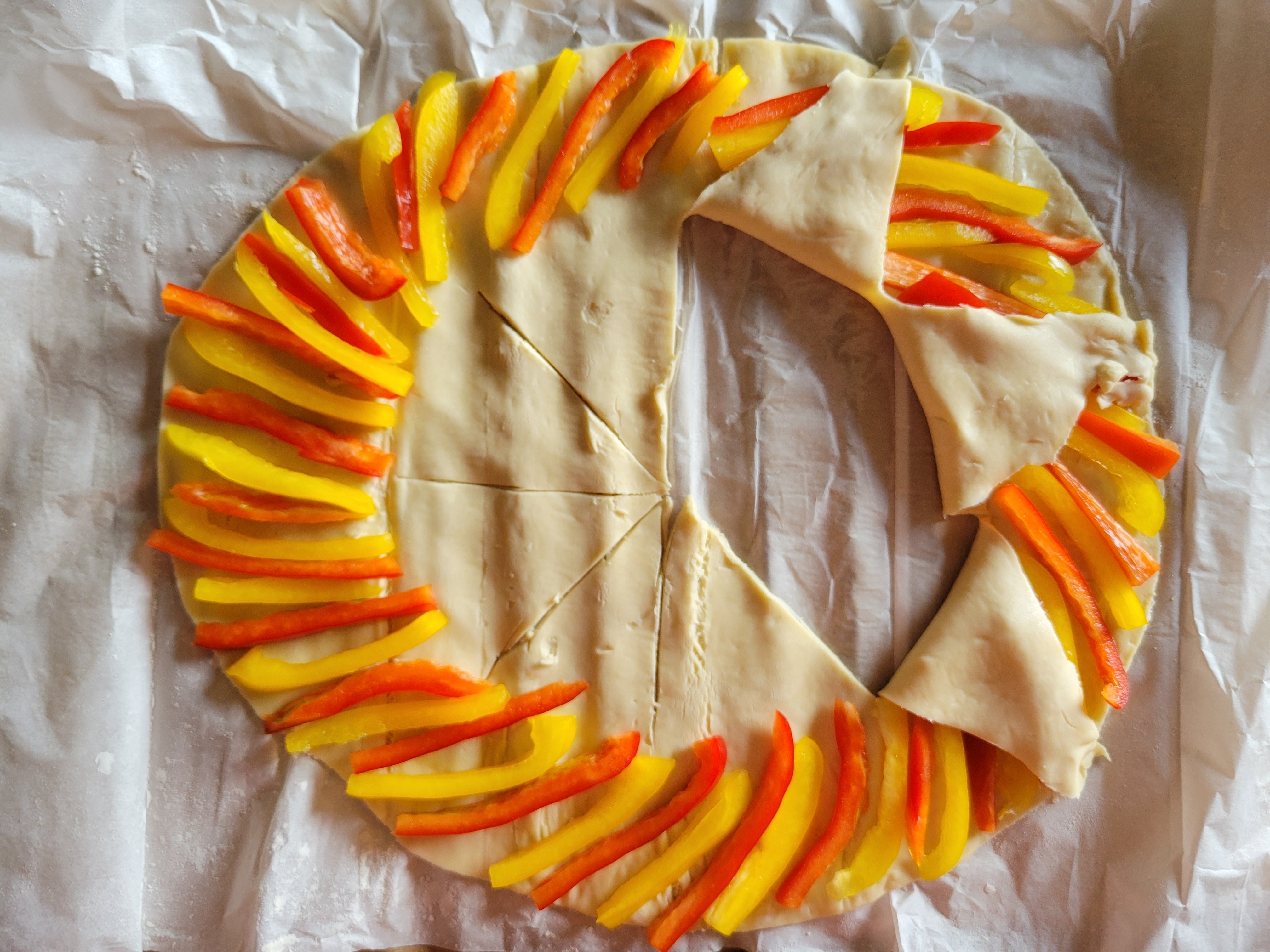 La tarte couronne aux poivrons Etape 2 - Crédit photo : @Camille In Bordeaux